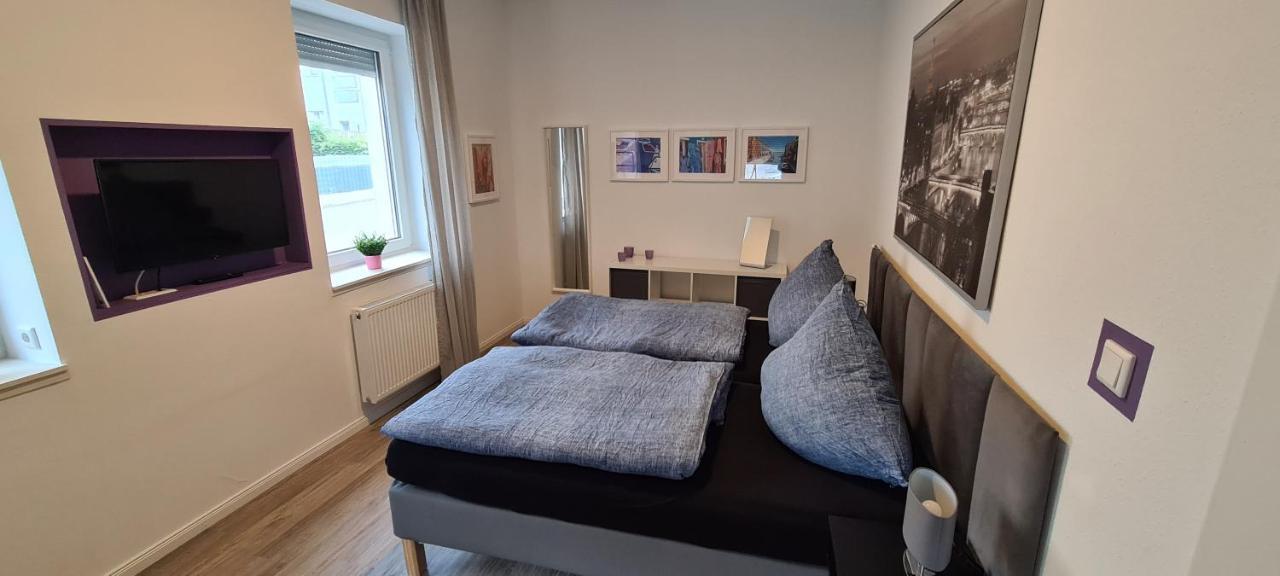 Appartement Lavendel, Ferienwohnung Mit Eigenem Eingang Wie Ein Kleines Haus Bad Salzuflen Bagian luar foto