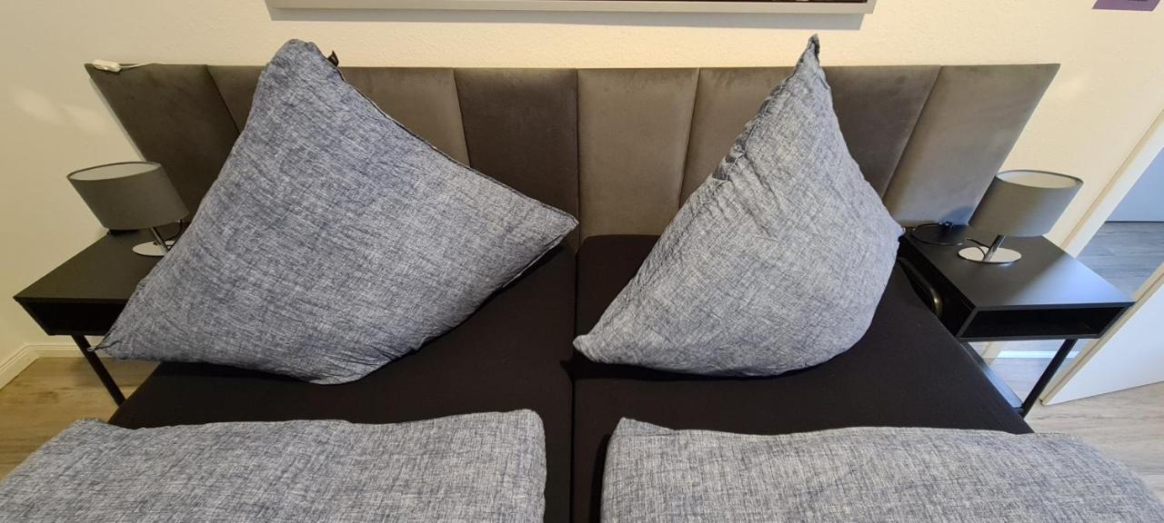 Appartement Lavendel, Ferienwohnung Mit Eigenem Eingang Wie Ein Kleines Haus Bad Salzuflen Bagian luar foto