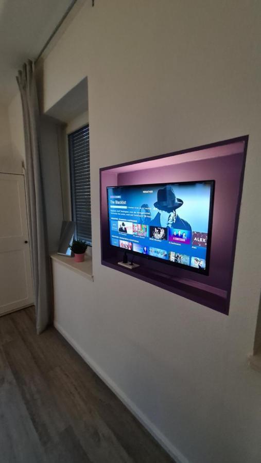 Appartement Lavendel, Ferienwohnung Mit Eigenem Eingang Wie Ein Kleines Haus Bad Salzuflen Bagian luar foto