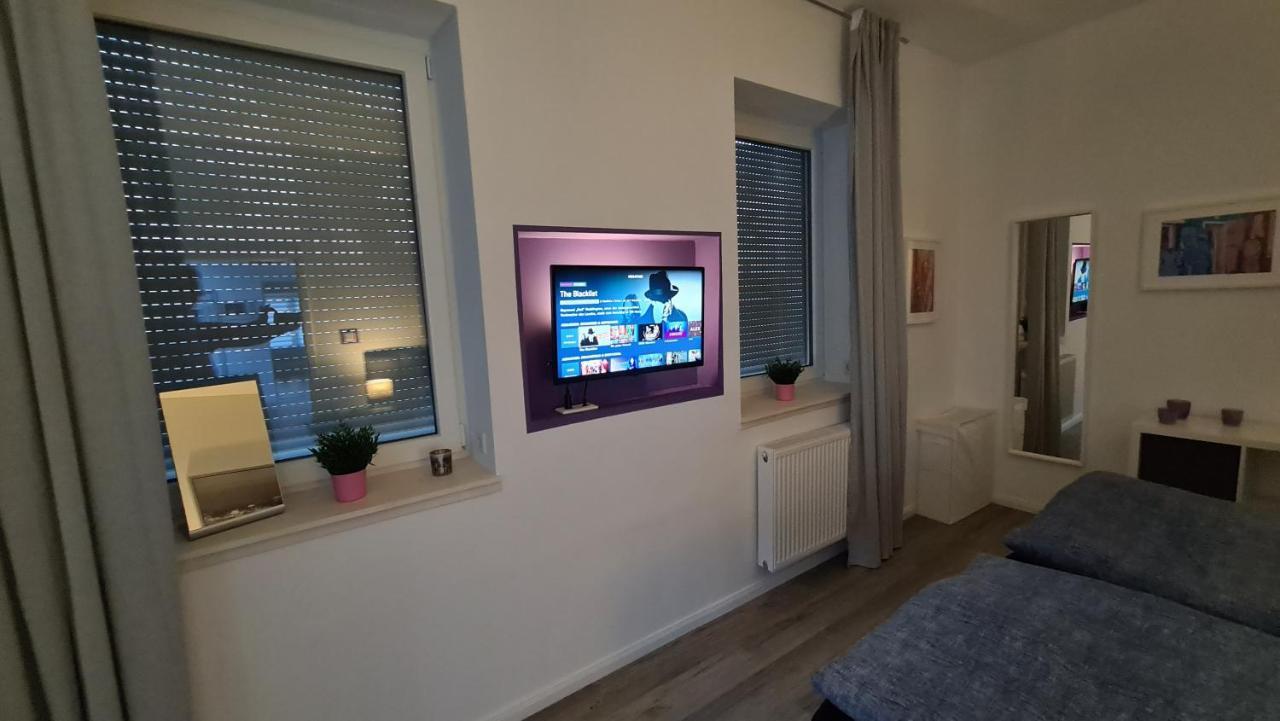 Appartement Lavendel, Ferienwohnung Mit Eigenem Eingang Wie Ein Kleines Haus Bad Salzuflen Bagian luar foto