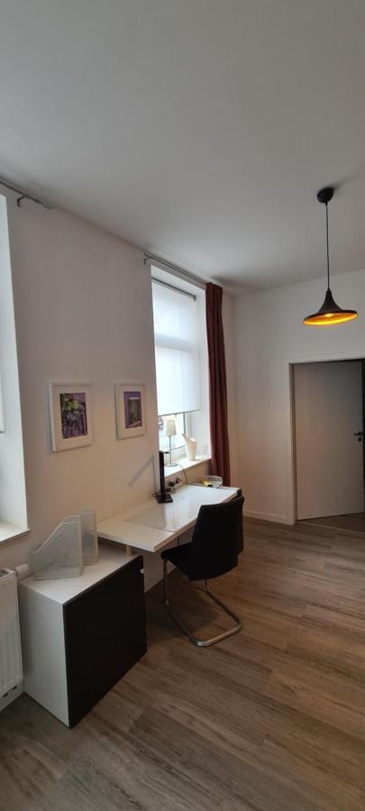 Appartement Lavendel, Ferienwohnung Mit Eigenem Eingang Wie Ein Kleines Haus Bad Salzuflen Bagian luar foto
