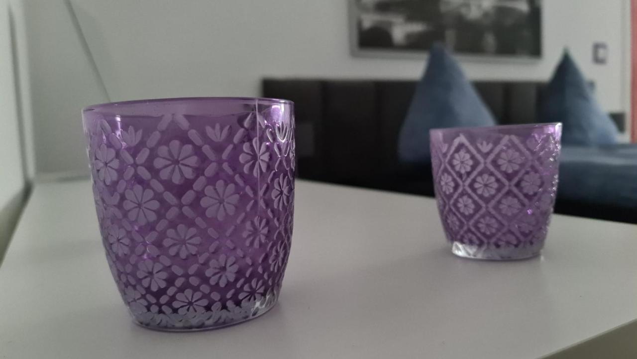 Appartement Lavendel, Ferienwohnung Mit Eigenem Eingang Wie Ein Kleines Haus Bad Salzuflen Bagian luar foto