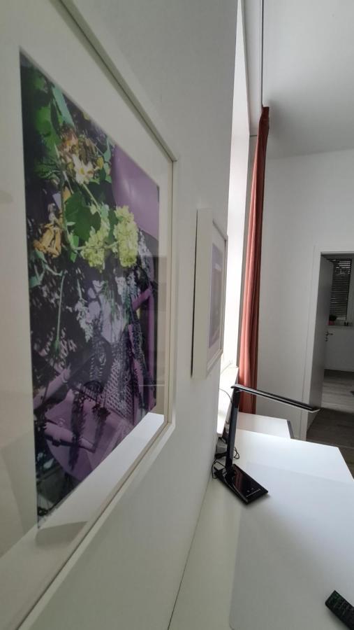 Appartement Lavendel, Ferienwohnung Mit Eigenem Eingang Wie Ein Kleines Haus Bad Salzuflen Bagian luar foto
