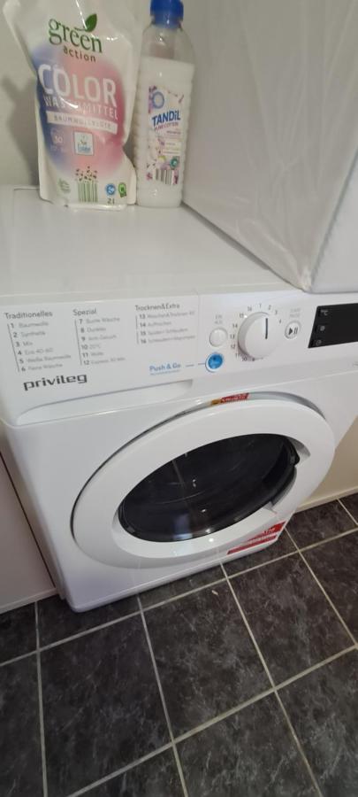 Appartement Lavendel, Ferienwohnung Mit Eigenem Eingang Wie Ein Kleines Haus Bad Salzuflen Bagian luar foto