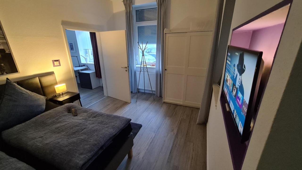 Appartement Lavendel, Ferienwohnung Mit Eigenem Eingang Wie Ein Kleines Haus Bad Salzuflen Bagian luar foto