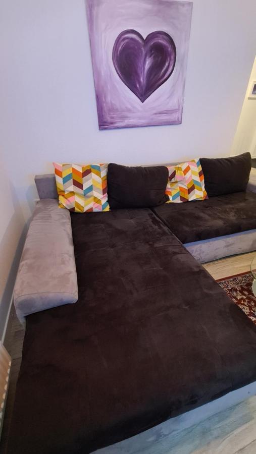 Appartement Lavendel, Ferienwohnung Mit Eigenem Eingang Wie Ein Kleines Haus Bad Salzuflen Bagian luar foto